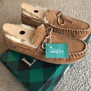 L.L Bean wicked good mic slippers men’s size 11